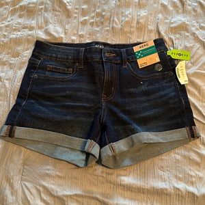 Aeropostale Low Rise Midi Dark Denim Shorts